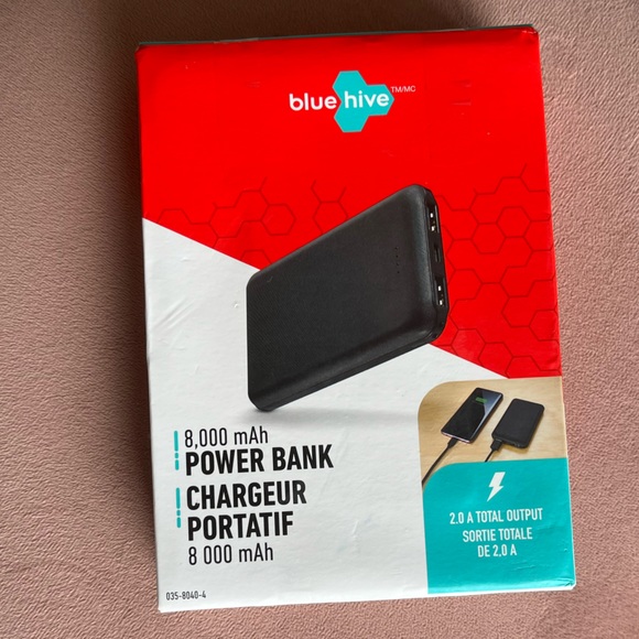 Blue Hive Portable Charger - Picture 2 of 3